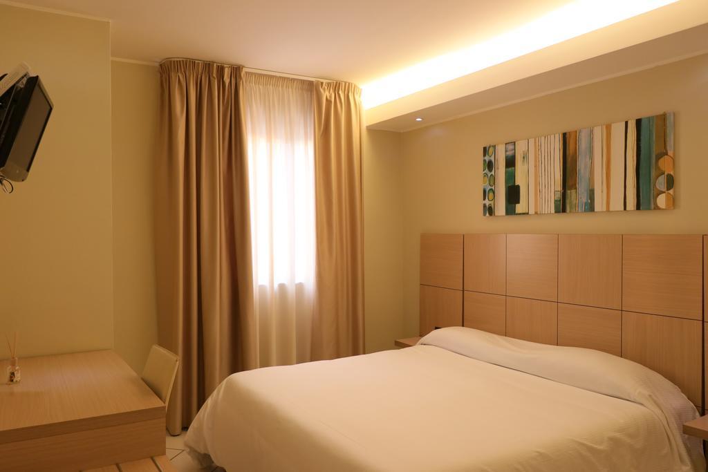 Hotel Ancora Pontecagnano Exterior photo